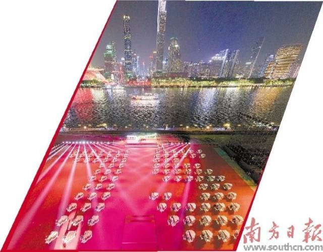 9月29日晚，“湾区百琴颂中华”传唱会在广州塔二楼平台拉开精彩帷幕，100台三角钢琴沿着广州城市中轴线呈现“75”字样。南方日报记者 石磊 钟志辉 摄